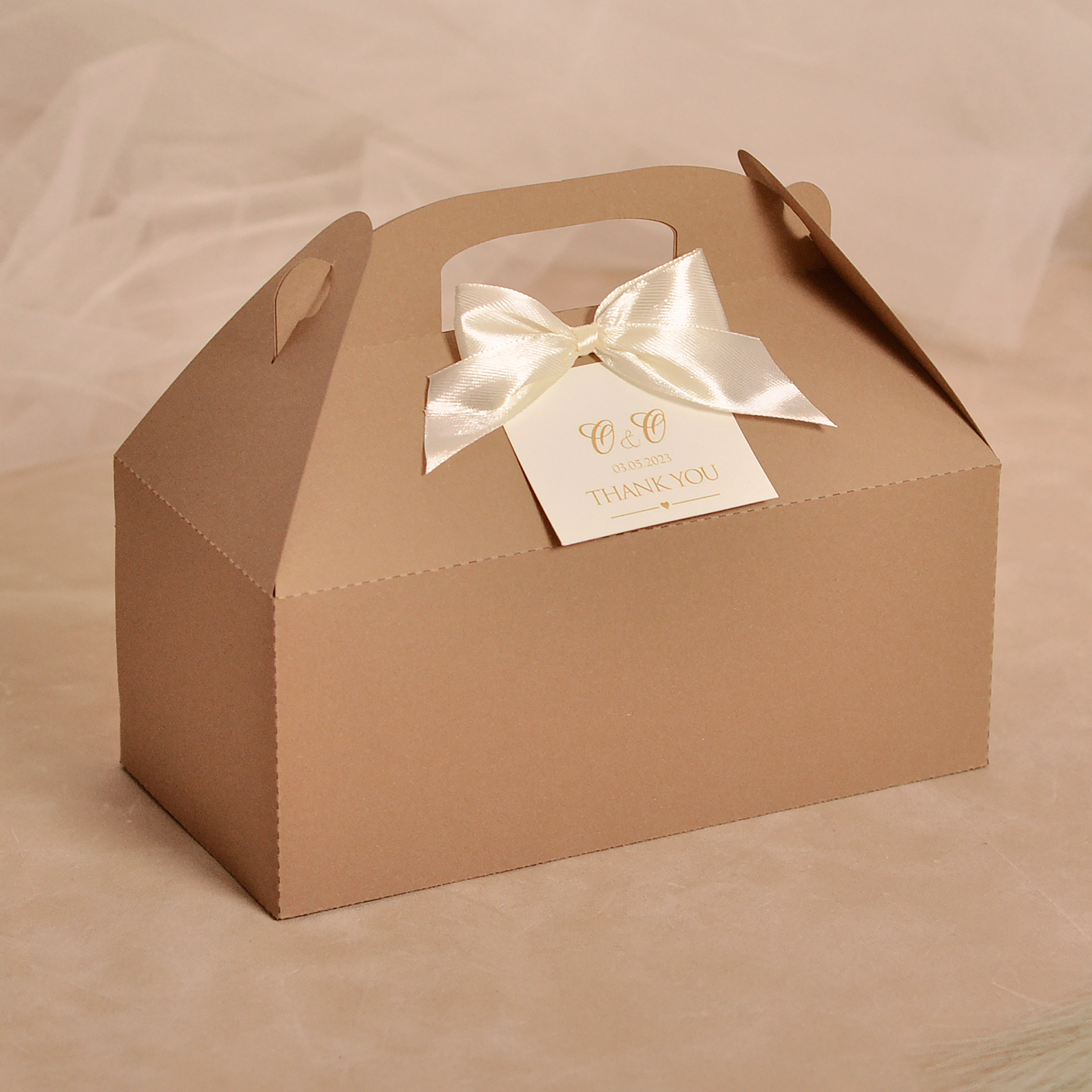 коробочки для тортів на весілля, коробочки для торта на свадьбу, коробочки для каравая, коробочки для каравая на свадьбу, коробочки для свадебного каравая, коробка для солодкого, коробки для солодкого на весілля, коробка на весілля для пляцків, Коробка для сладкого, Коробки для солодкого на весілля, Коробки для гостей та на весільне солодке, Коробочки для солодкого на весілля, Коробочки для солодкого,